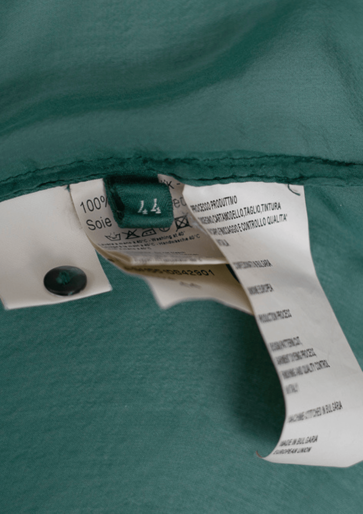 120% Emerald Green Silk Ruffle Blouse - Reloved - Timeless Styles