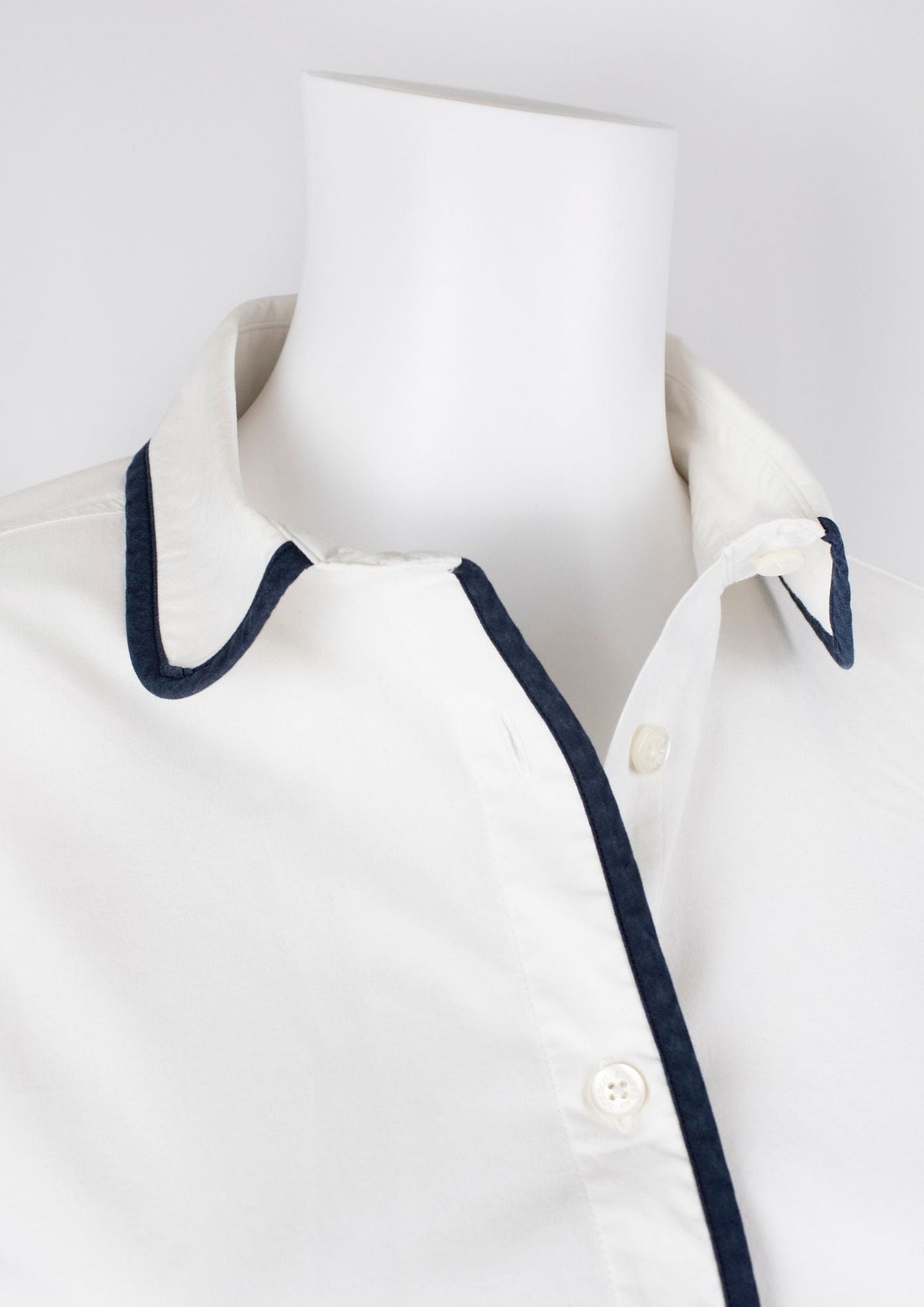 Burberry White Button - Down Shirt - Reloved - Timeless Styles