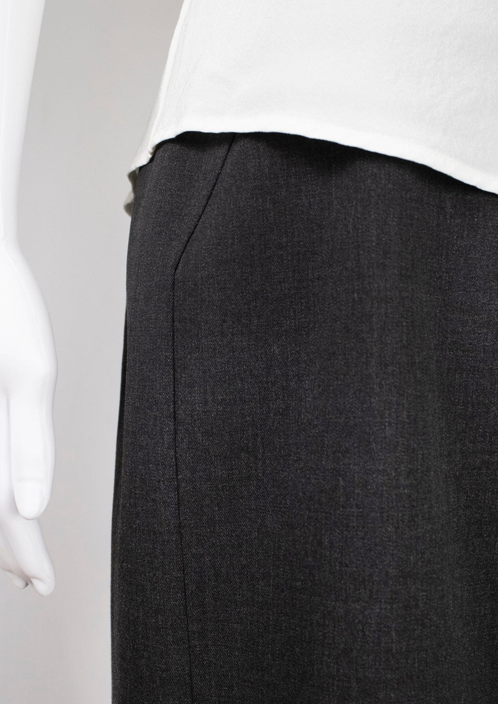 Gucci Charcoal Pencil Skirt - Reloved - Timeless Styles
