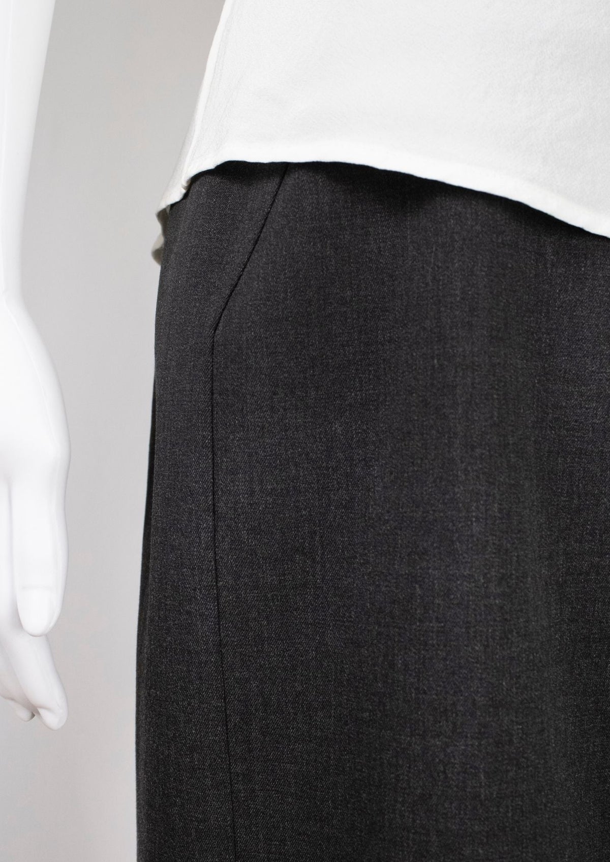 Gucci Charcoal Pencil Skirt - Reloved - Timeless Styles