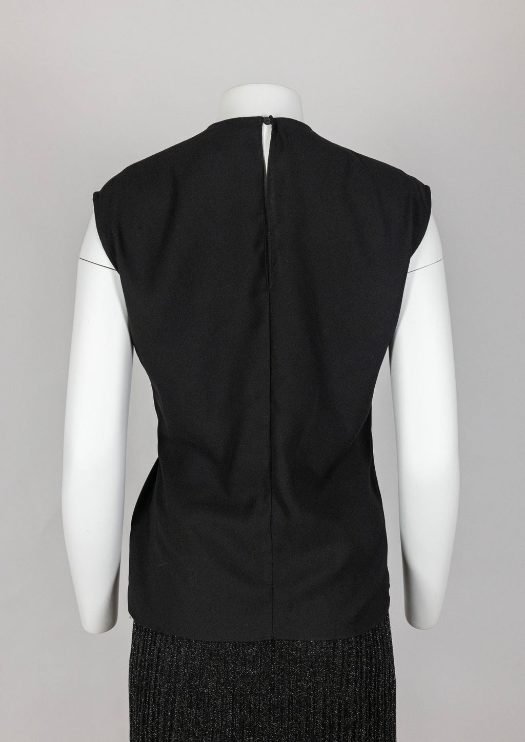 Halston Black Draped Sleeveless Top - Reloved - Timeless Styles