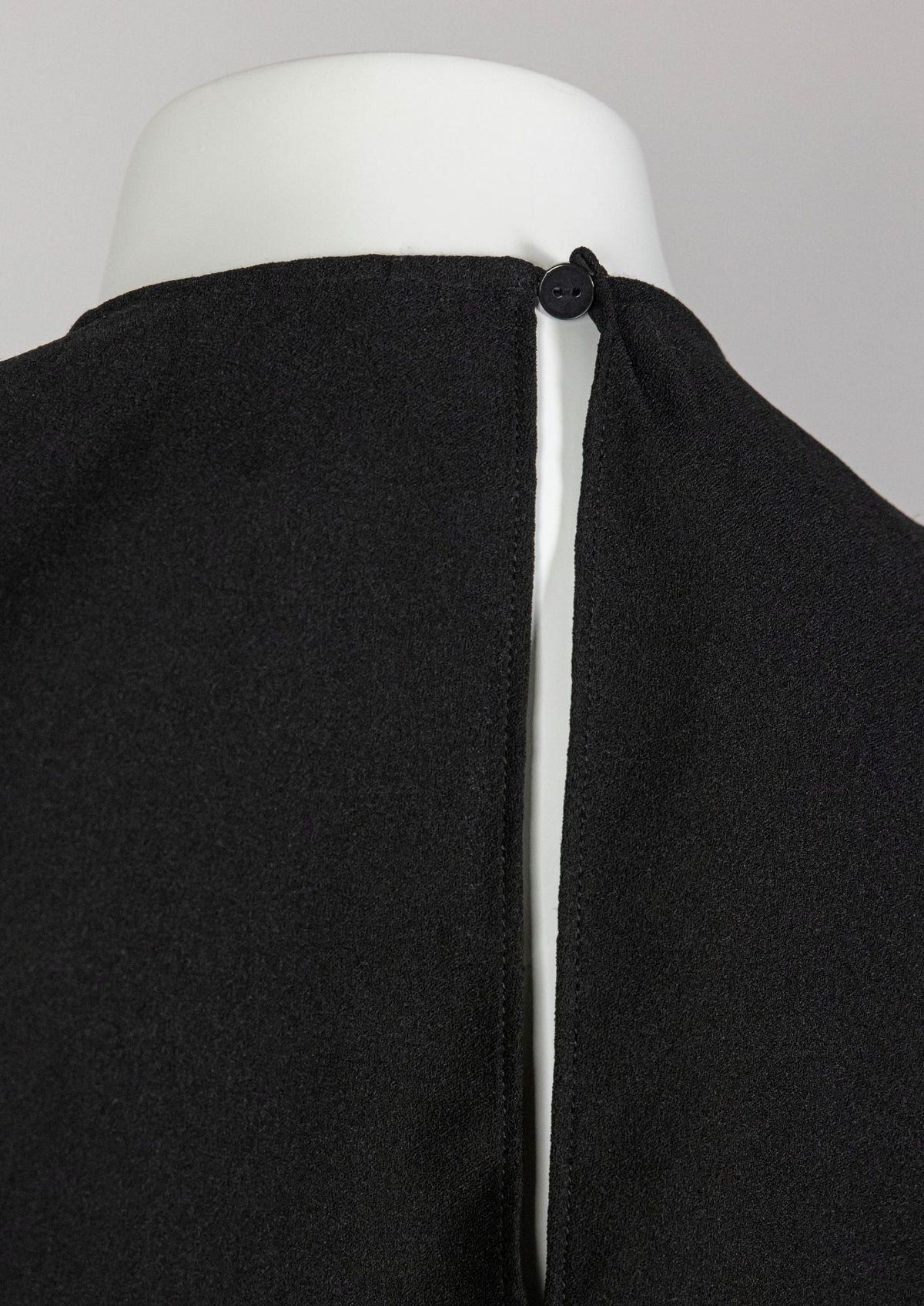 Halston Black Draped Sleeveless Top - Reloved - Timeless Styles